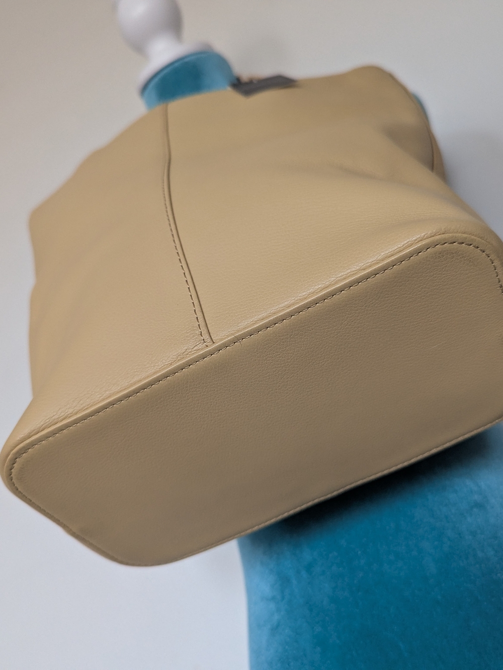 Burberry Leather Tan Handbag - Picture 4 of 13